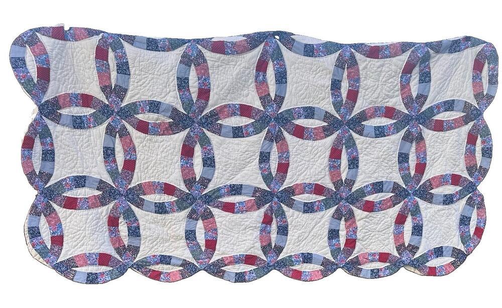 Handmade 1940's Double Wedding Ring Quilt 78”x80” USA Feedsack Hand stitched
